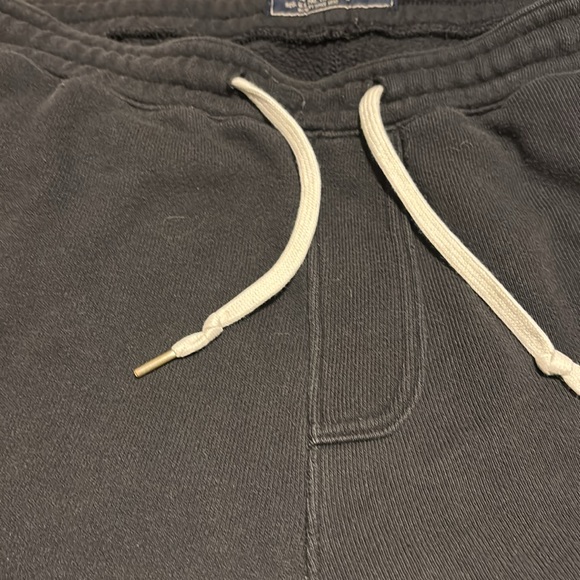Abercrombie & Fitch Black Athletic Shorts with Drawstring Waist, size Lg - Picture 4 of 5
